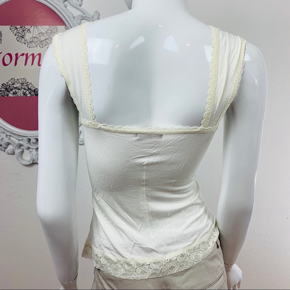 Anthropologie Tapemeasure / Cream Embroider Lace - Picture 2 of 8